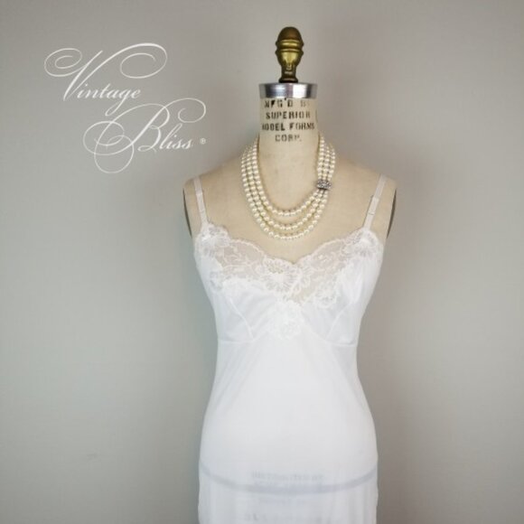 Vintage 1950's White Lace Trimmed Full Slip by Van Raalte Ladies 32 ~ Small - Picture 1 of 8